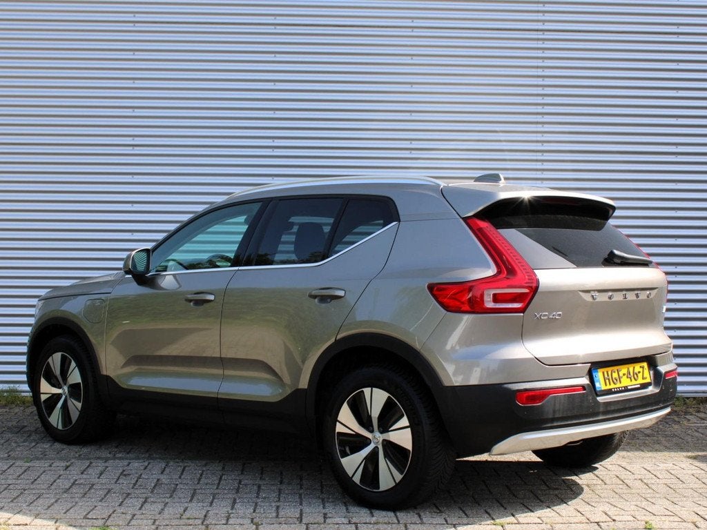 Volvo XC40 1.5 T5 Recharge Business Pro Automaat / Panoramad, Stof, Euro 6, 1712 kg, Plug-in hybride