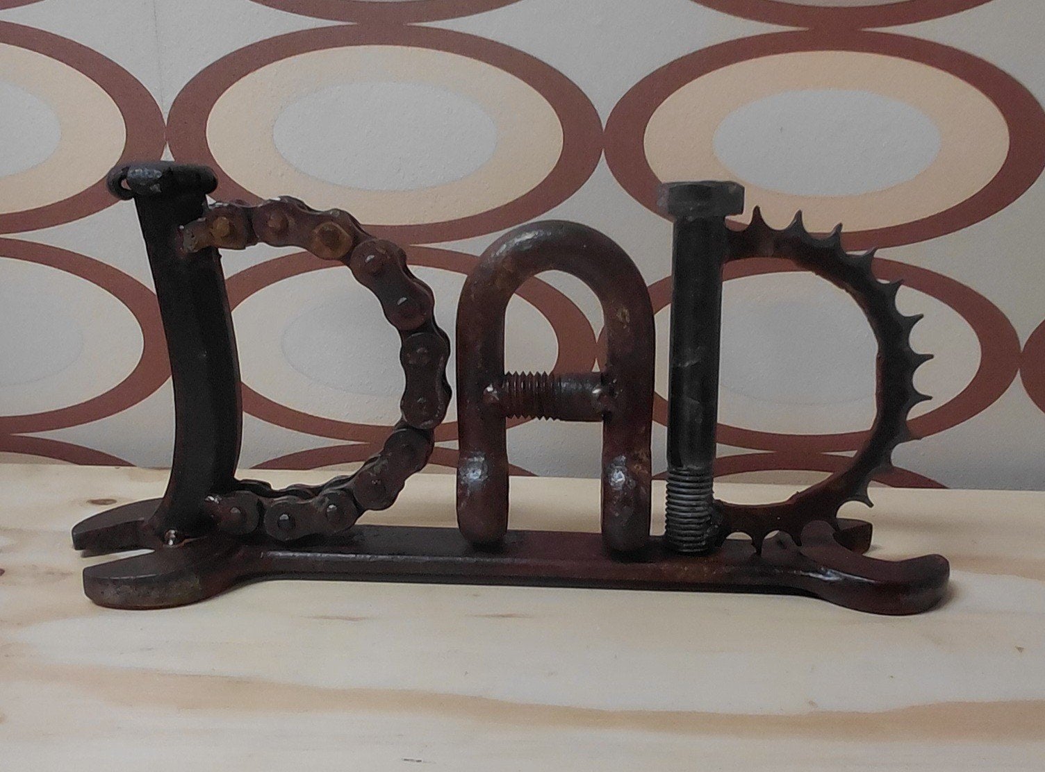 Metal art woord DAD - upcycling - mancave, Antiek en Kunst, Ophalen of Verzenden