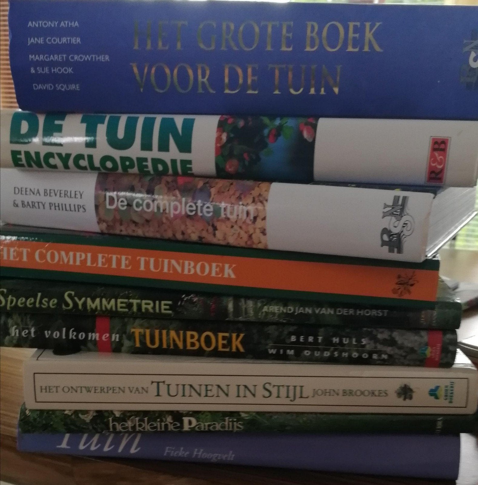 Grote collectie tuinboeken - diverse onderwerpen, Ophalen of Verzenden, Gelezen, Diverse auteurs, Tuinieren en Tuinplanten