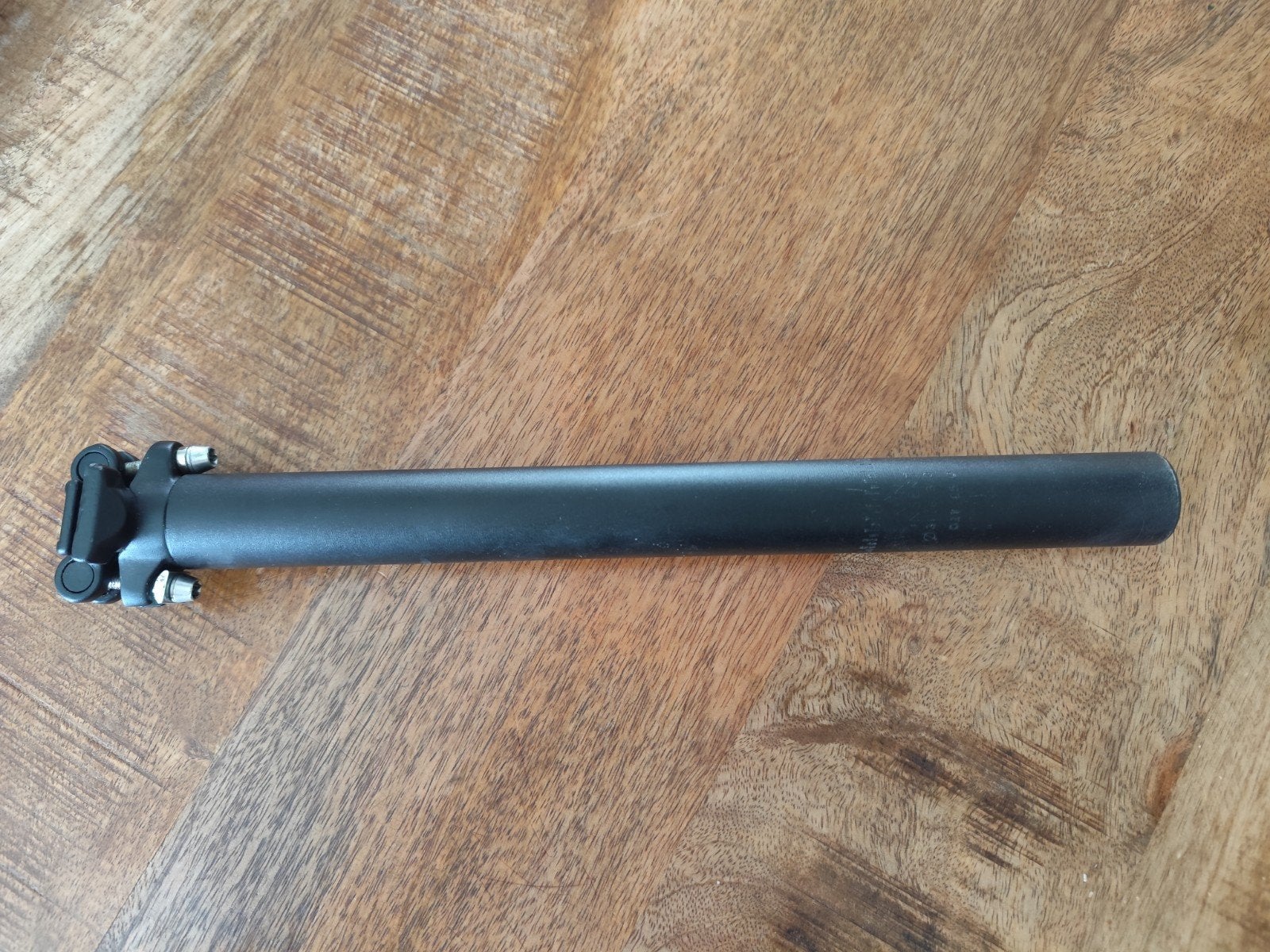 Zadelpen 31.6x350mm zwart mat - Zo goed als nieuw, Fietsen en Brommers, Ophalen of Verzenden, Zo goed als nieuw, Overige typen
