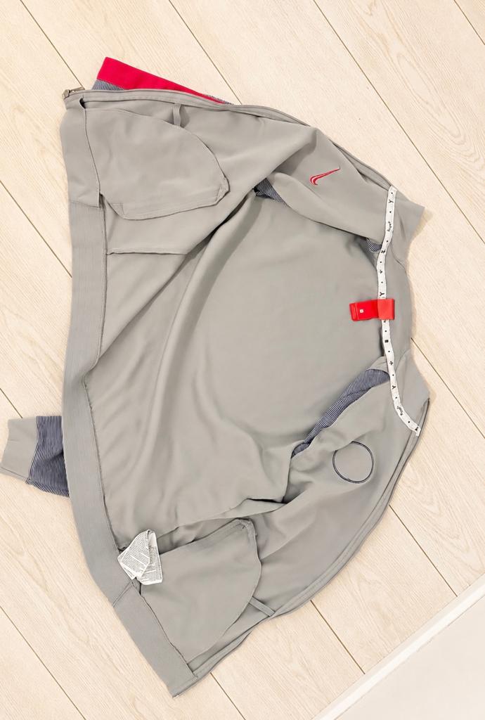 PSG Nike trainingsjack - Zo goed als nieuw, Kleding | Heren, Sportkleding, Ophalen, Zo goed als nieuw, Grijs, Voetbal