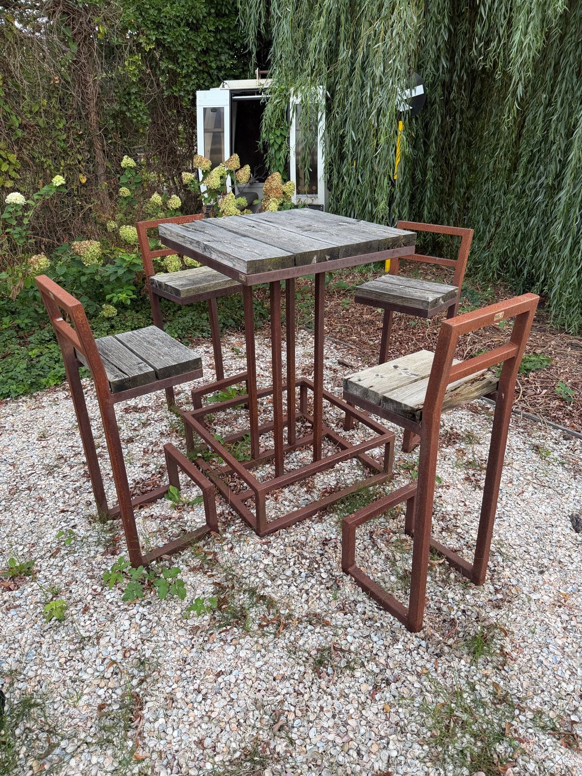 Rustieke barset tafel 4 krukken ijzeren frame, Tuin en Terras, Ophalen, 4 zitplaatsen, Gebruikt, Eettafel
