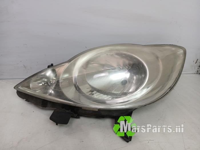 Koplamp links van een Peugeot 107