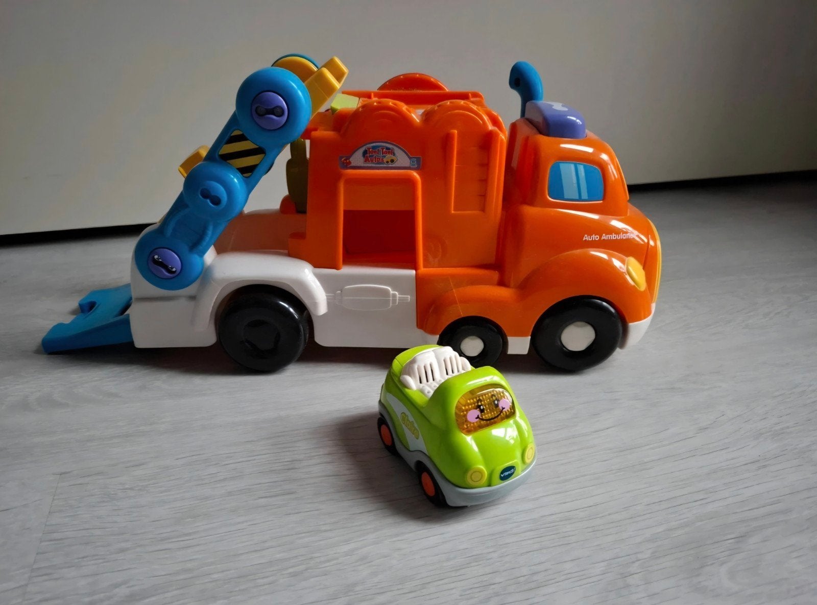 VTech Toet Toet Auto's Takelwagen met Auto, Ophalen of Verzenden, Gebruikt