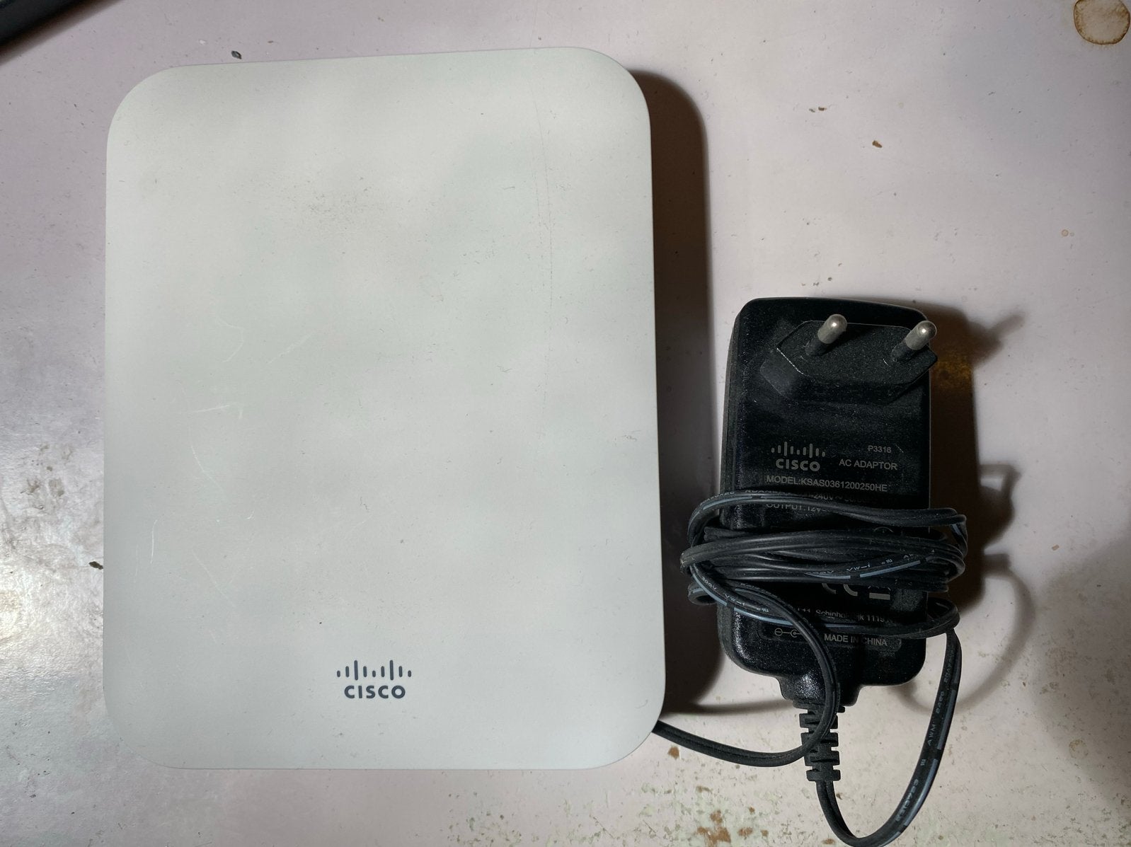 Cisco Meraki MR18 Cloud Managed Access Point met adapter, Ophalen of Verzenden, Gebruikt, Router