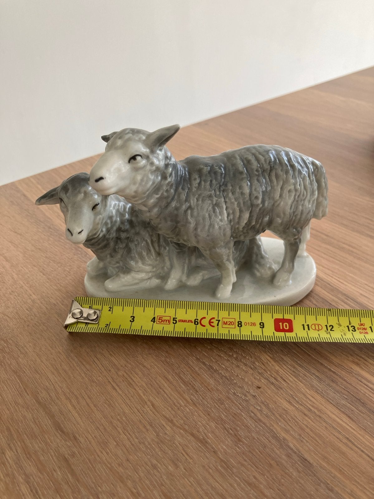 Vintage Thuringia Porseleinen Beeldje: Twee Schapen, 1984, Ophalen of Verzenden, Zo goed als nieuw, Dier