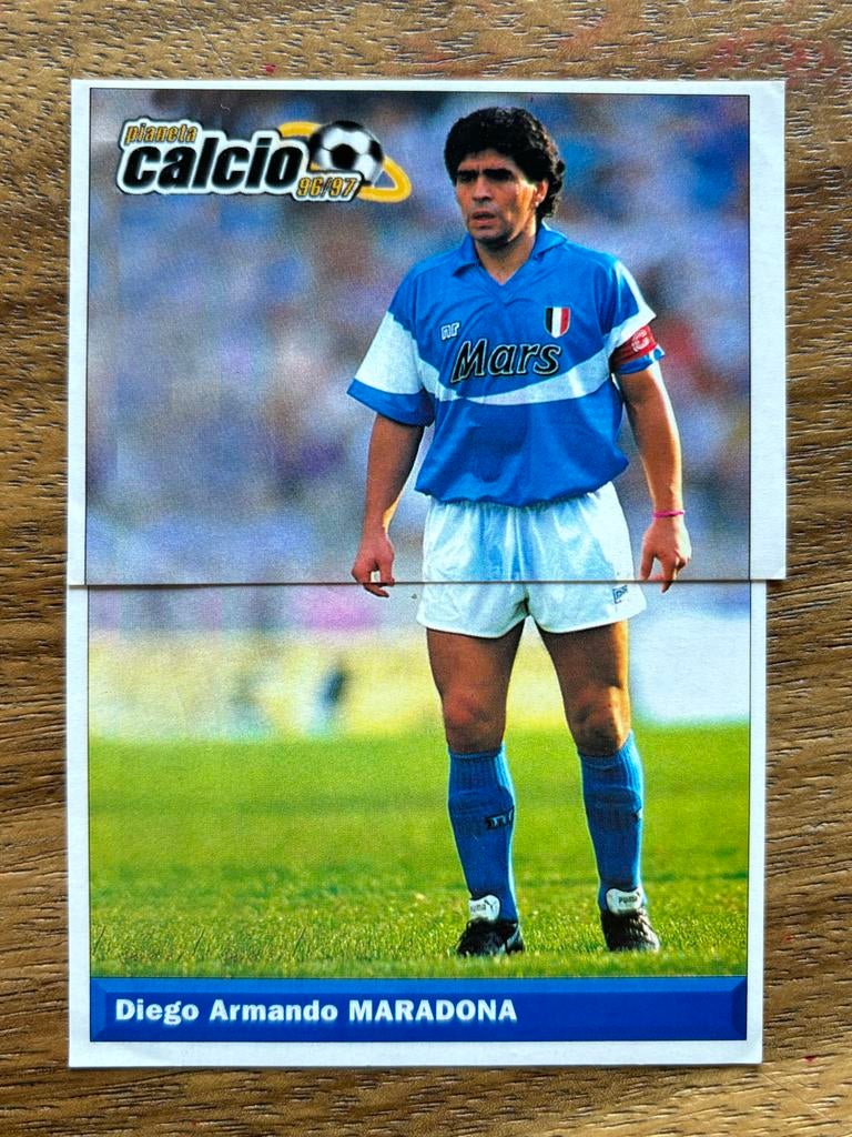 Diego Maradona Planeta Calcio 96/97 Sticker Set #573 & #574, Hobby en Vrije tijd, Stickers en Plaatjes, Ophalen of Verzenden, Zo goed als nieuw