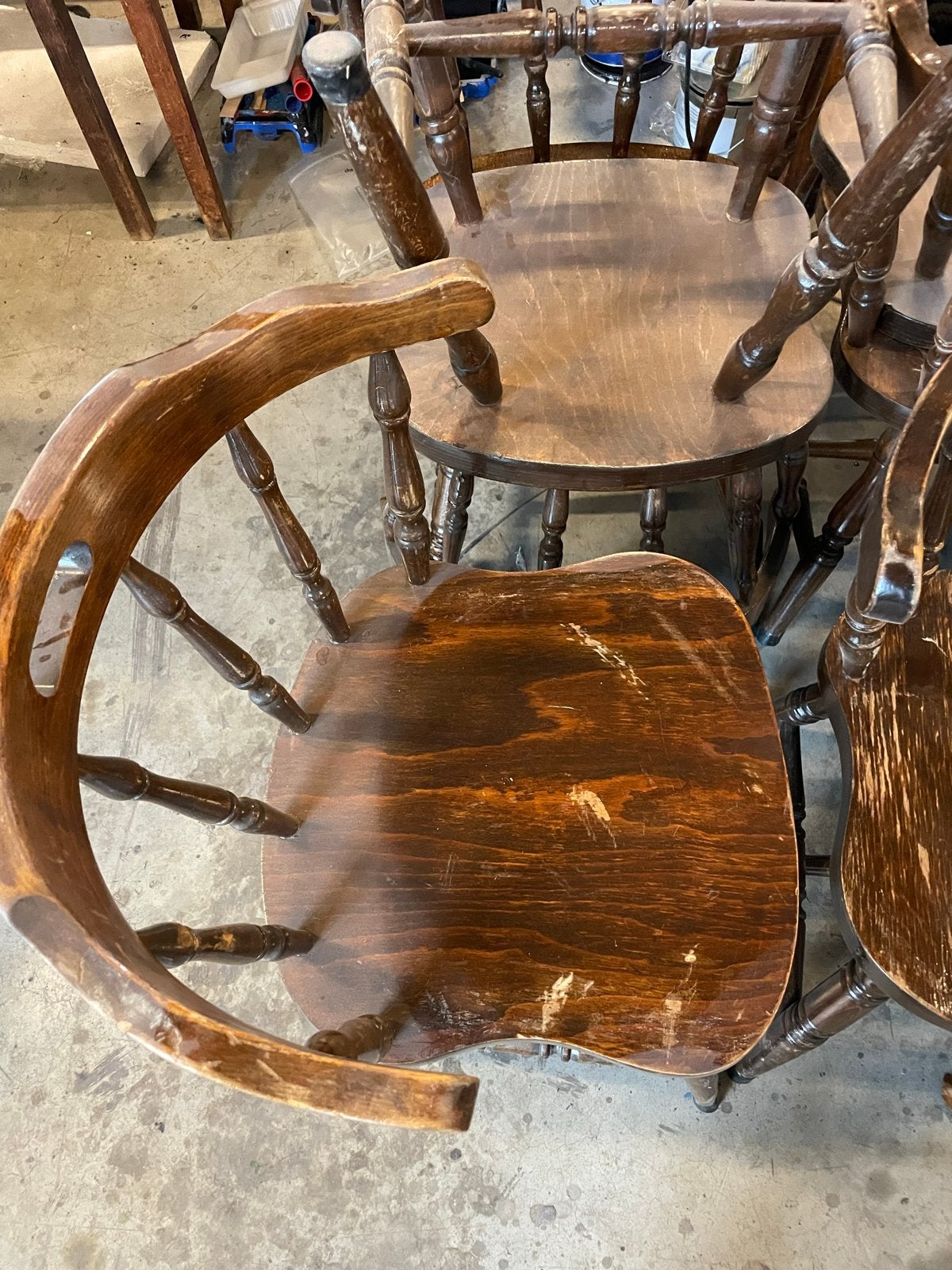 Set van 19 houten bar stoelen, Ophalen