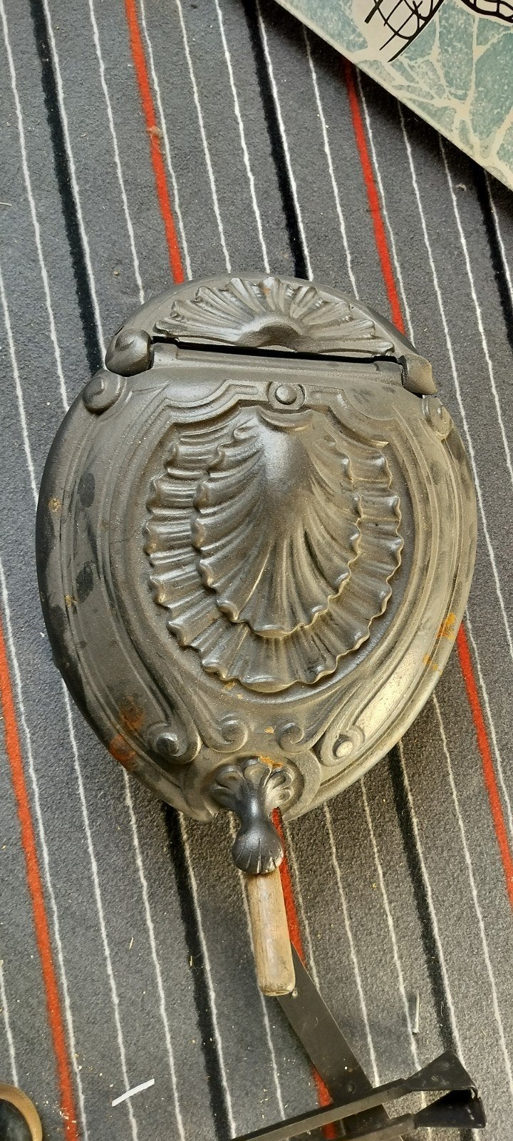 Antieke kolenkit met schep - gietijzer, Ophalen