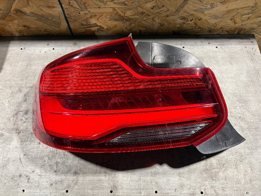 BMW Achterlicht links F22 F23 F87 2 Serie  63217420993, Auto-onderdelen, Verlichting, Ophalen of Verzenden, Gebruikt, BMW