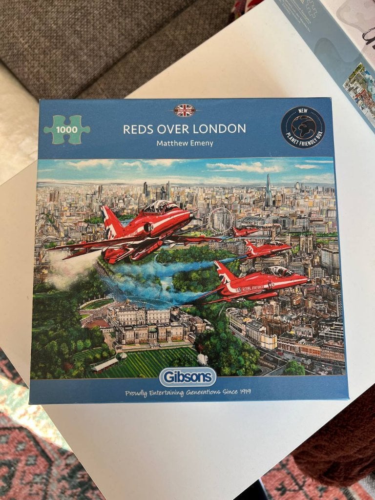 Gibsons Reds Over London puzzel – 1000 stukjes – Red Arrows, Ophalen of Verzenden, 500 t/m 1500 stukjes, Gebruikt, Legpuzzel