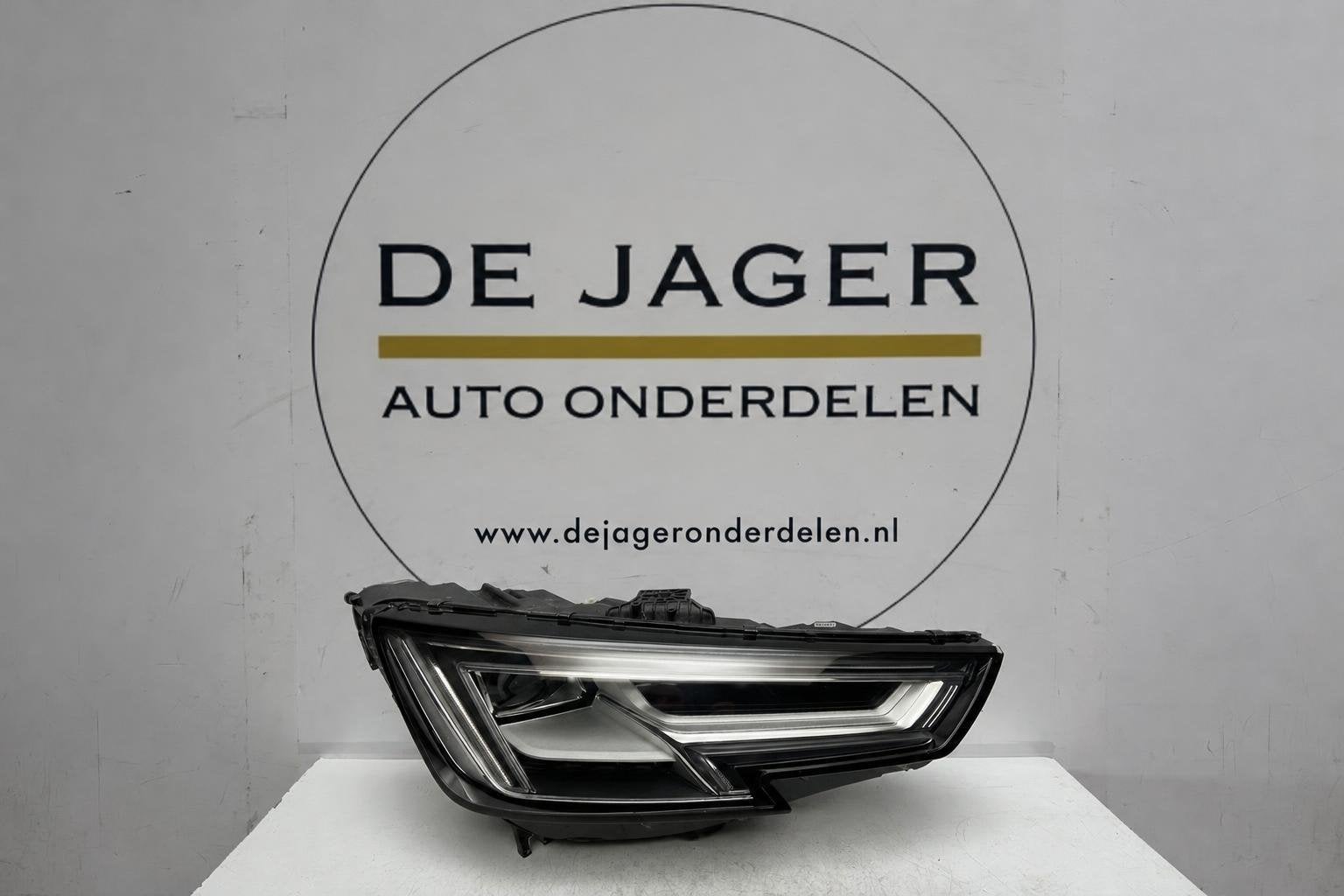 Audi A4/S4 B9 Full LED koplamp rechts 8W0941034, Auto-onderdelen, Gebruikt, AUDI AG, Auto-Union-Strasse 1
85045  Ingolstadt, DE