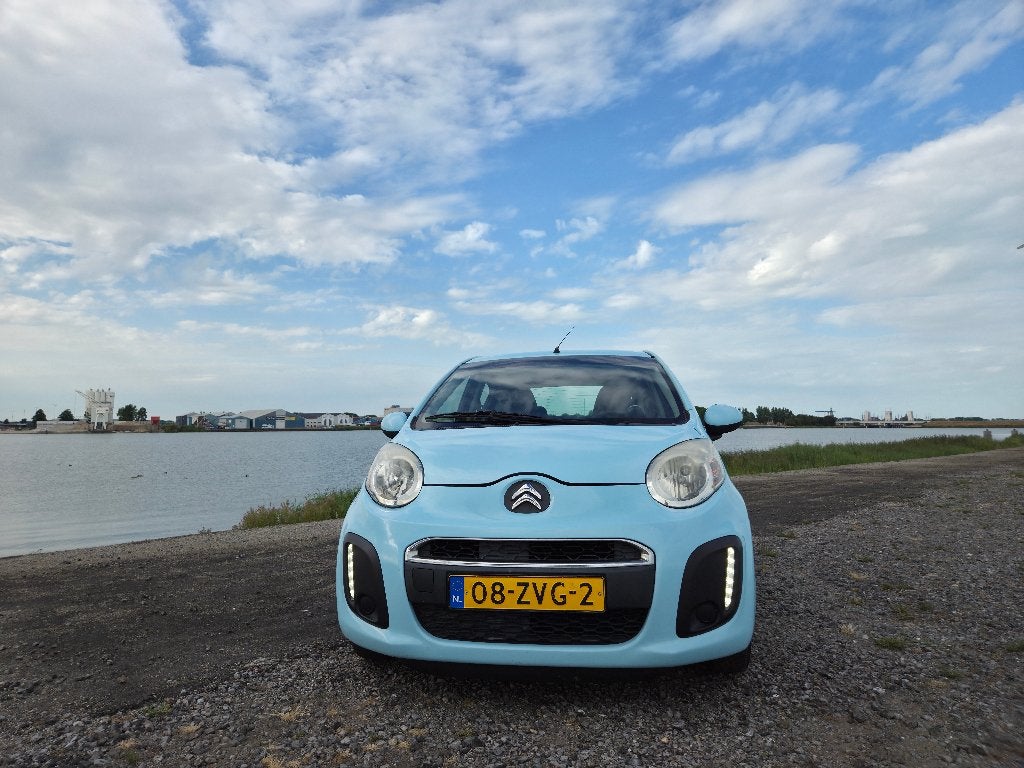 Citroën C1 1.0i 68PK 5D 2013 Blauw, Auto's, Voorwielaandrijving, Euro 5, Stof, Zwart