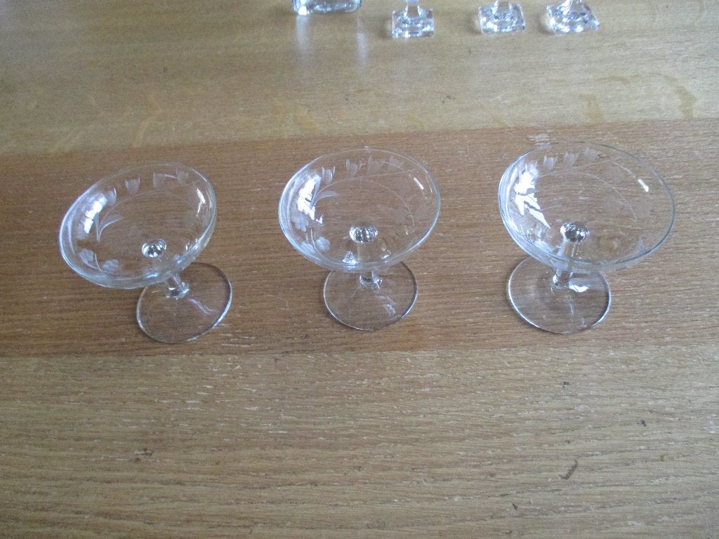 3 geslepen glazen uit de jaren 20-30., Verzamelen, Glas en Borrelglaasjes, Ophalen of Verzenden, Gebruikt, Overige typen