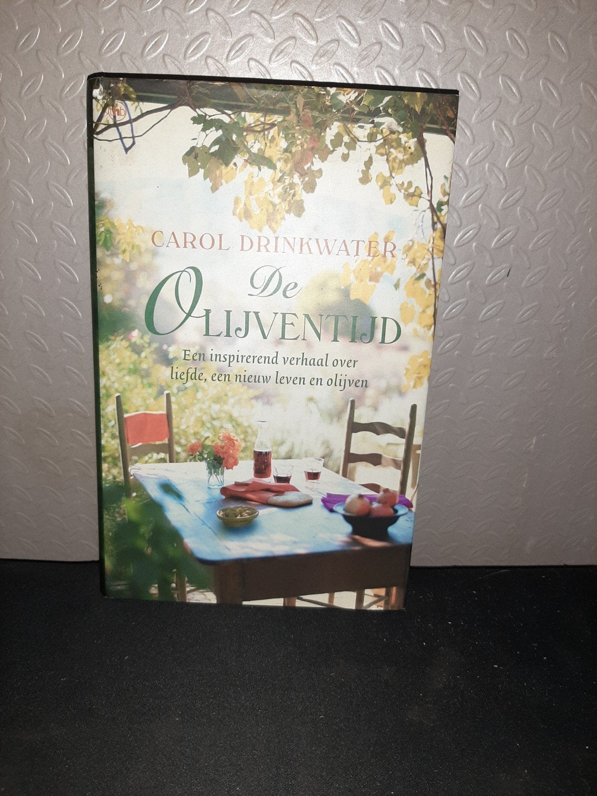 De Olijventijd - Carol Drinkwater (Boek), Ophalen of Verzenden, Zo goed als nieuw, Carol Drinkwater, Nederland