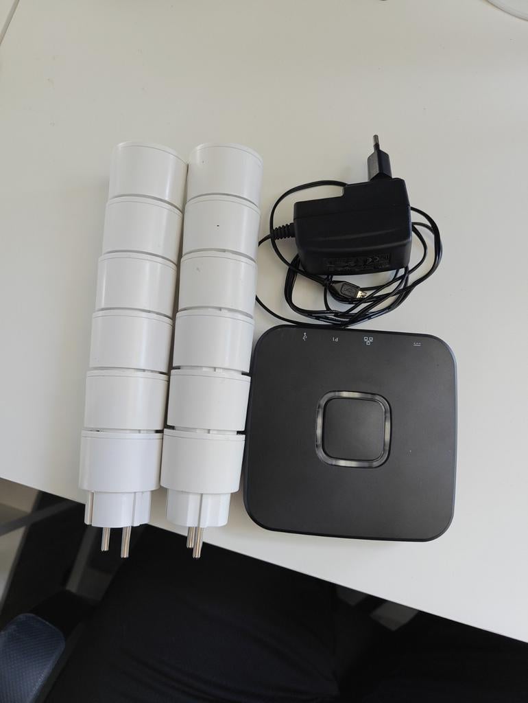 KlikAanKlikUit ICS-2000 met 12 slimme stekkers., Ophalen of Verzenden, Gebruikt, Modern, Smart Home