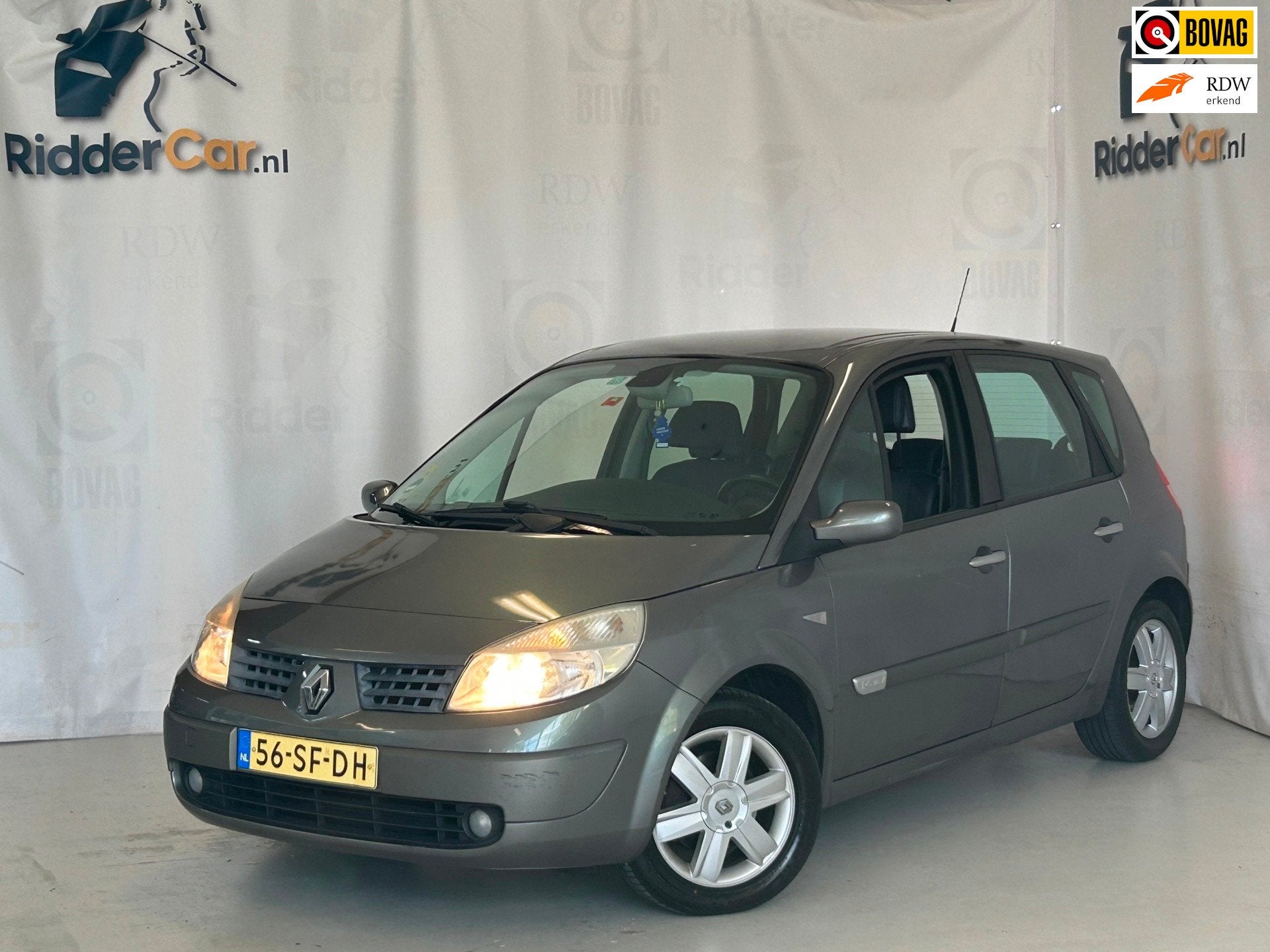 Renault Scénic 1.6-16V Tech Line|AUTOMAAT|NAVI|CRUISE|ELEK, Auto's, Renault, 1345 kg, Gebruikt, Zwart, 4 cilinders