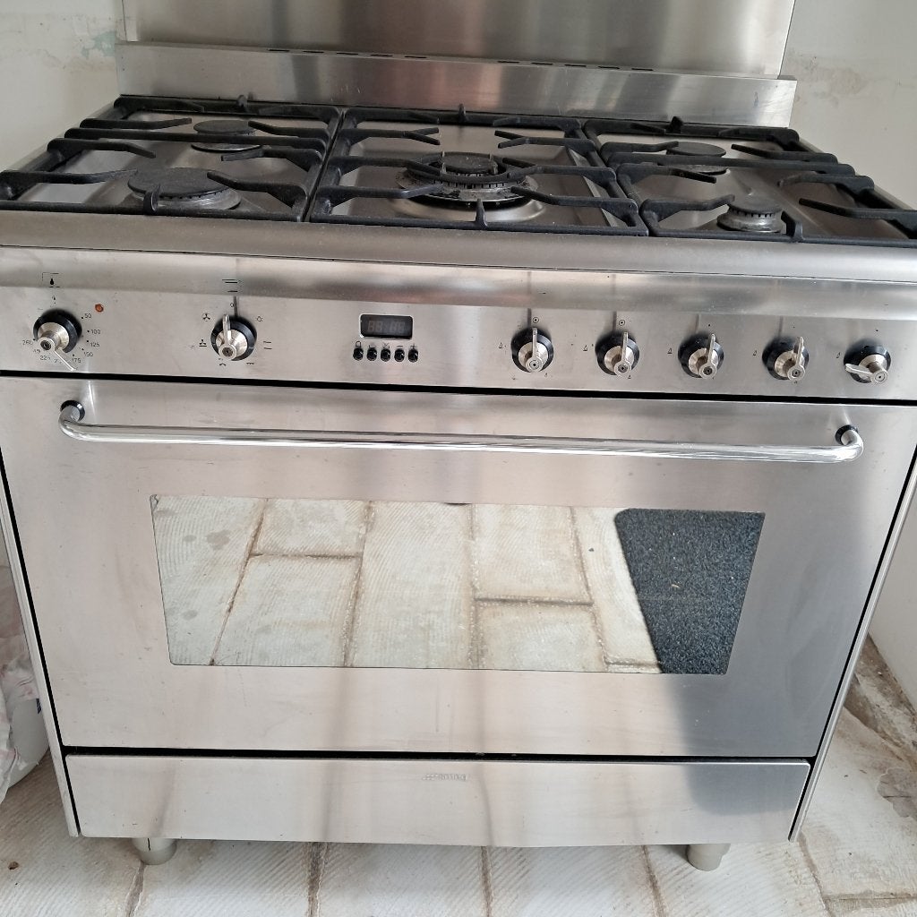 Smeg Gasfornuis 5 pits met oven. 90 breed, Witgoed en Apparatuur, Fornuizen, Ophalen, Gebruikt, 60 cm of meer, Gas