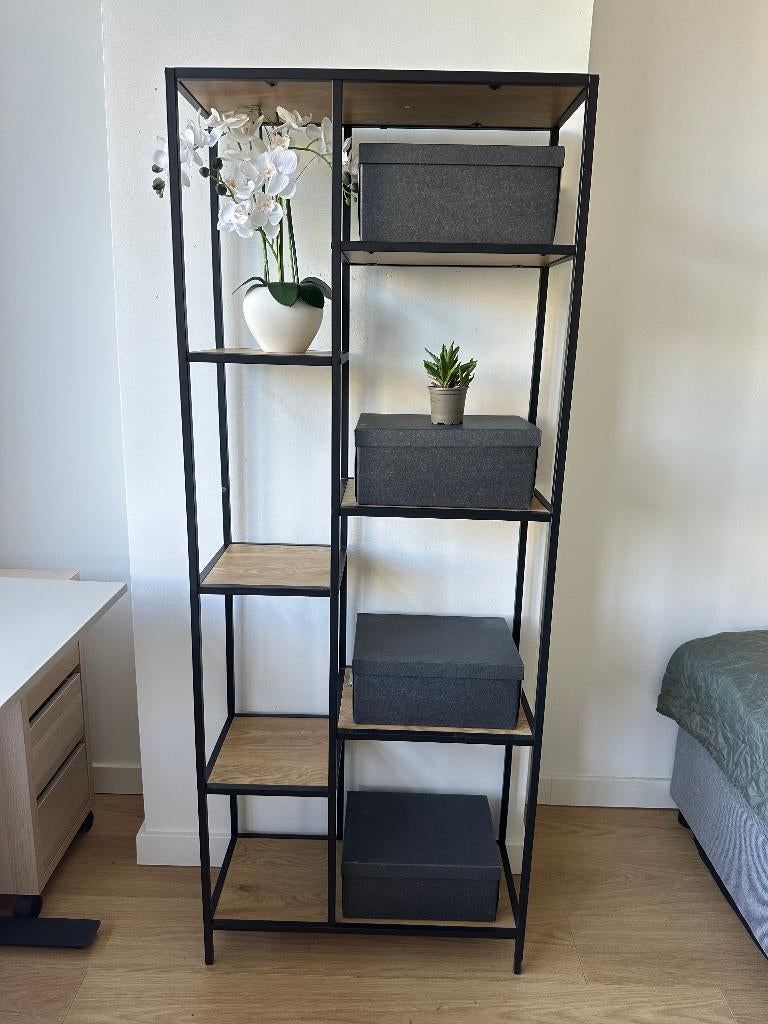 Modern Open Bookcase / Display Shelf, Ophalen, Zo goed als nieuw