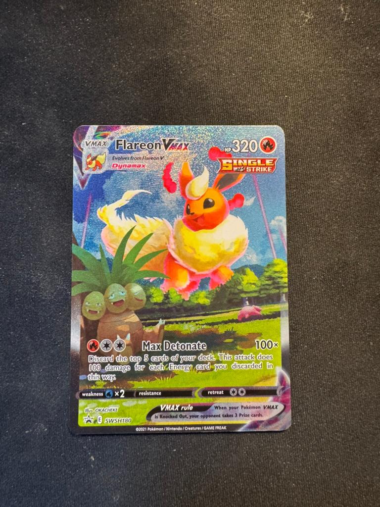 Flareon Vmax promo alt art SWSH180, Ophalen of Verzenden