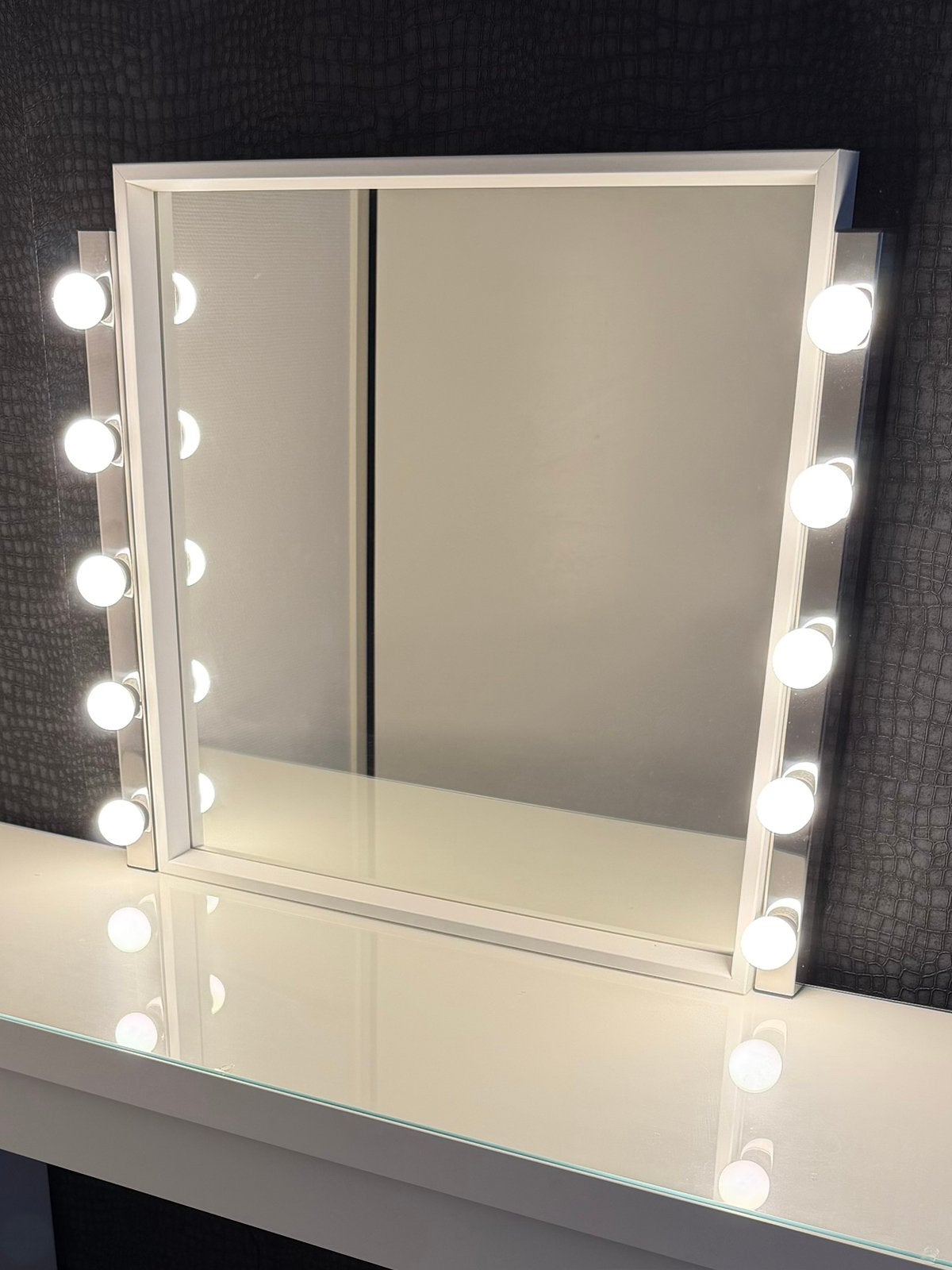 Spiegel met lampen, Ophalen, Vierkant, Zo goed als nieuw, Minder dan 100 cm