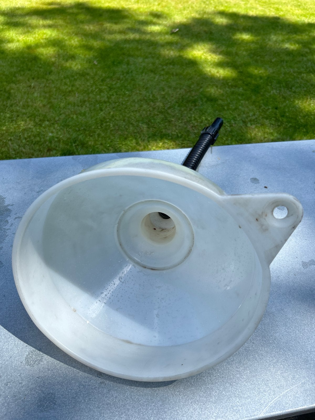 Trechter met flexibele tuit, Ophalen, Gebruikt
