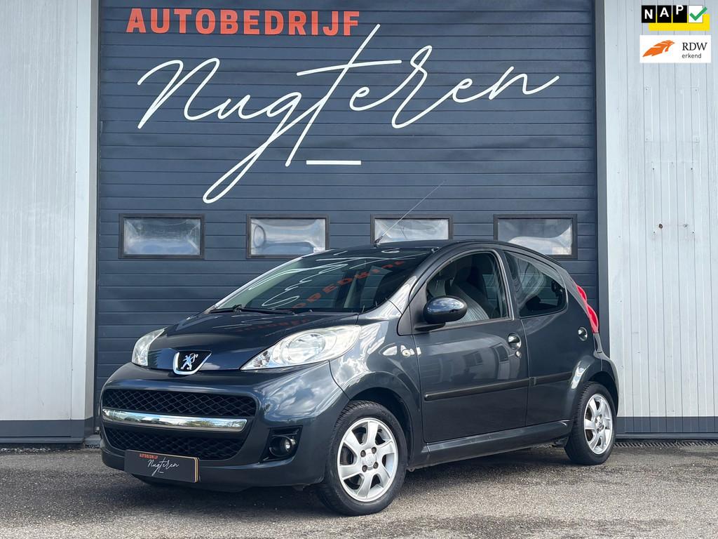Peugeot 107 1.0-12V Sublime|5 Deurs|Trekhaak|Apk 5-2027, Auto's, Peugeot, Voorwielaandrijving, Stof, Gebruikt, Zwart