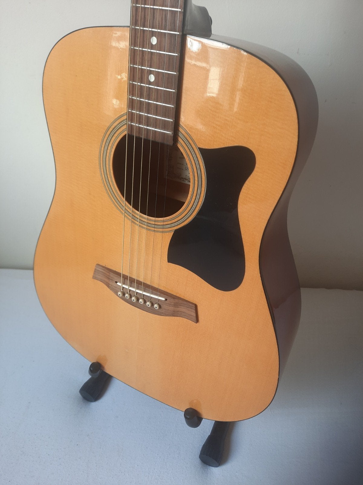 Ibanez semi-akoestische western Lichtspelend met hoes, Muziek en Instrumenten, Ophalen, Zo goed als nieuw, Western- of Steelstringgitaar
