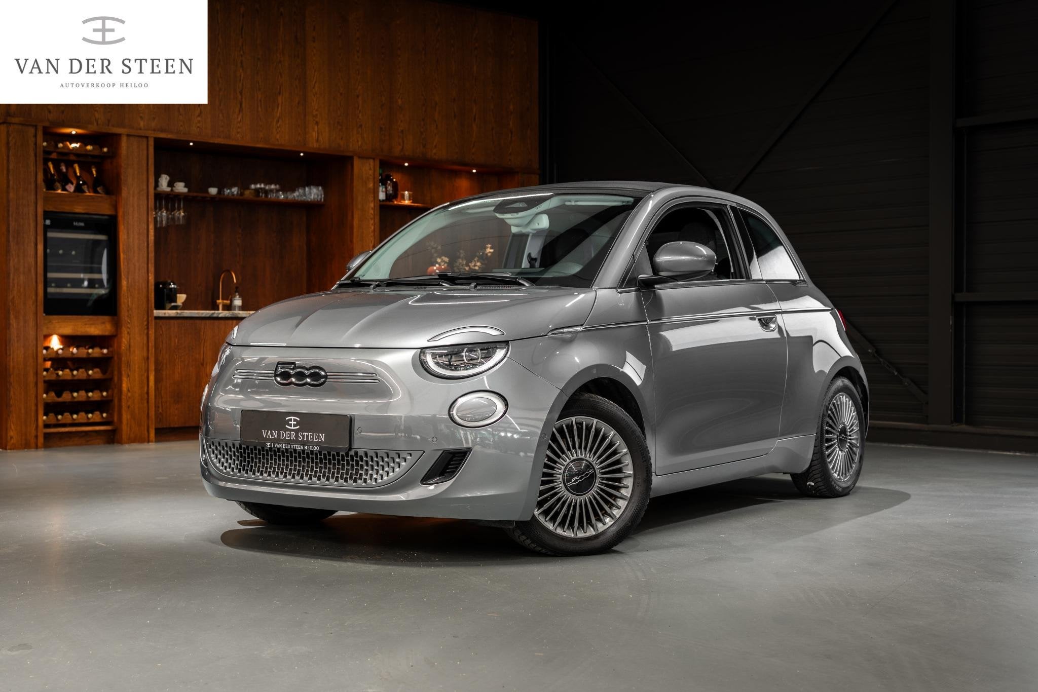 Fiat 500 C Icon 42 kWh Camera | Dodehoekdetectie, Stof, Cabriolet, 4 stoelen, Parkeersensor
