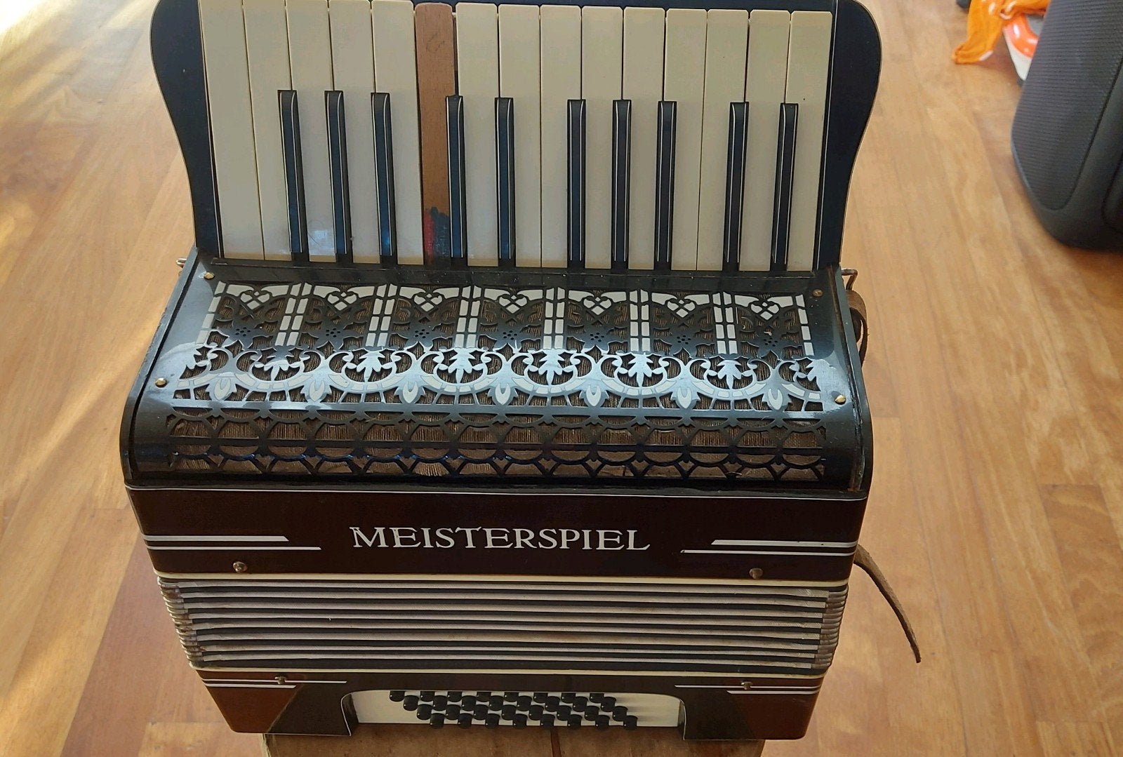 Lichte 32-bas musette accordeon 50 euro, Muziek en Instrumenten, Accordeons, Ophalen, Gebruikt, 32-bas, Overige merken