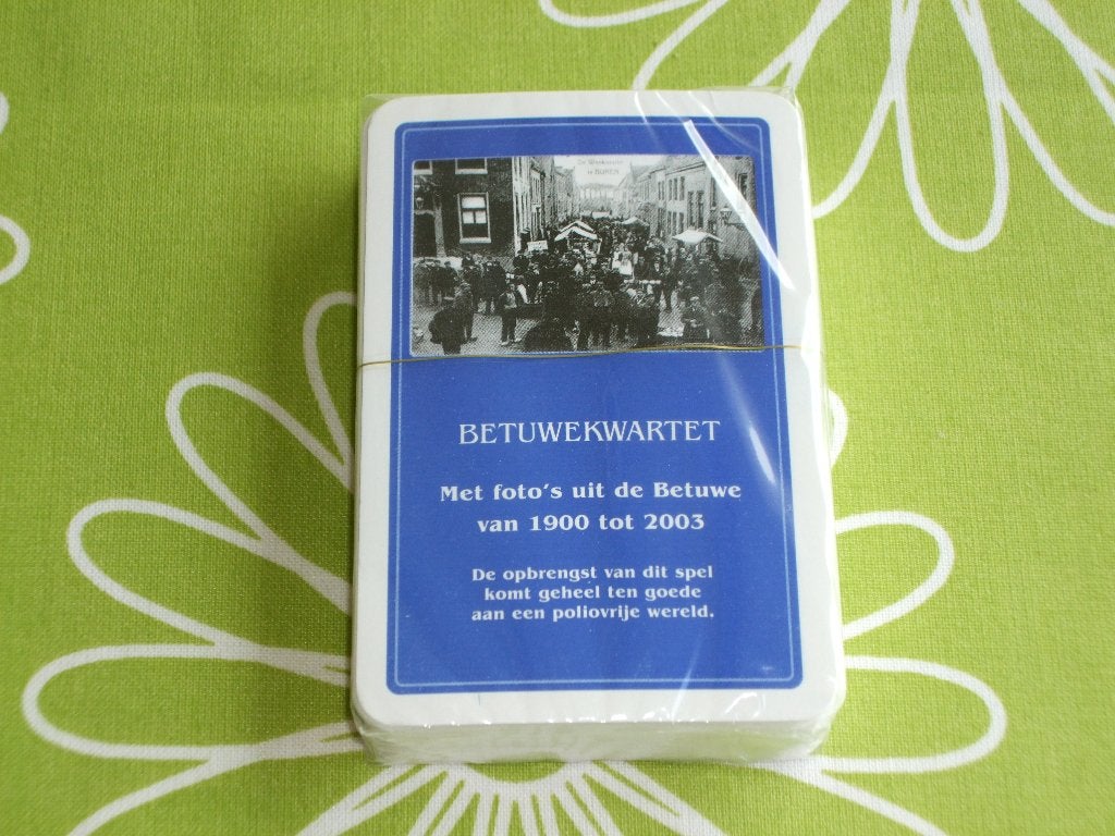 Betuwe kwartet - Met foto's uit de Betuwe van 1900 tot 2003, Ophalen of Verzenden, Zo goed als nieuw, Kwartet(ten)