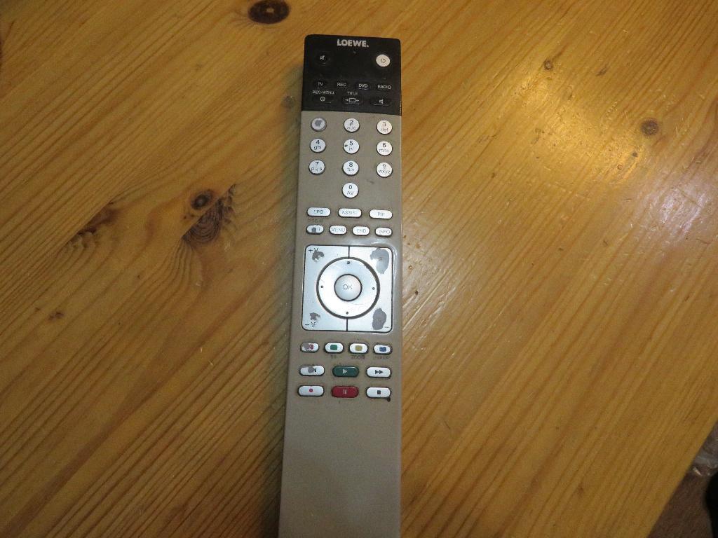 loewe afstandsbediening, Audio, Tv en Foto, Afstandsbedieningen, Ophalen of Verzenden, Gebruikt, Origineel, Tv