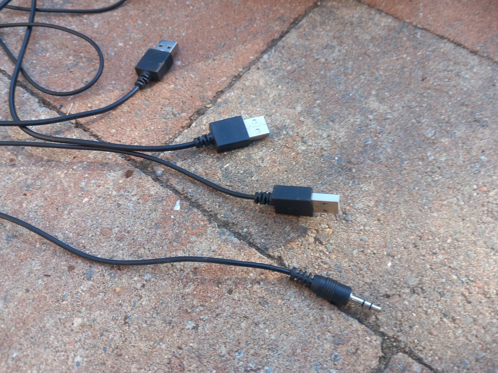 2.1 Luidsprekerset met subwoofer en USB-aansluiting, Computers en Software, Pc speakers, Ophalen of Verzenden, Zo goed als nieuw