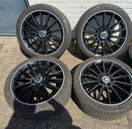 Mercedes Origineel Amg Velgen 225 40 18 A B CLA GLA  5x112, Auto-onderdelen, Banden en Velgen, 18 inch, Gebruikt, Total Car Expert