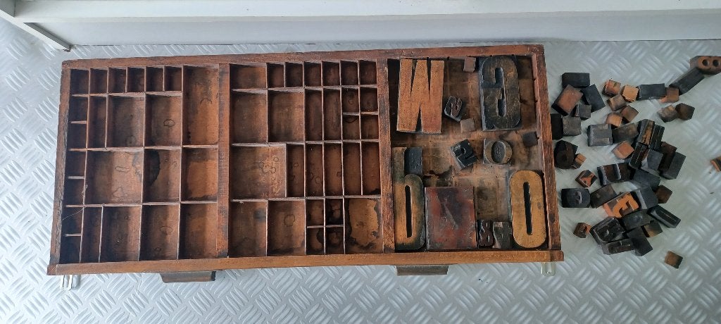 letterbak, Ophalen