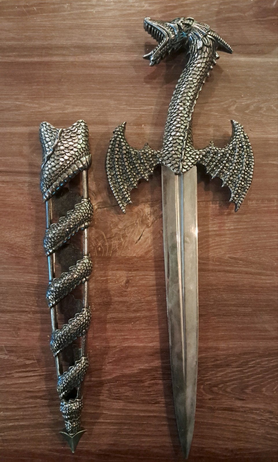 Decoratief drakenzwaard met schede - 45 cm, Ophalen of Verzenden, Zo goed als nieuw