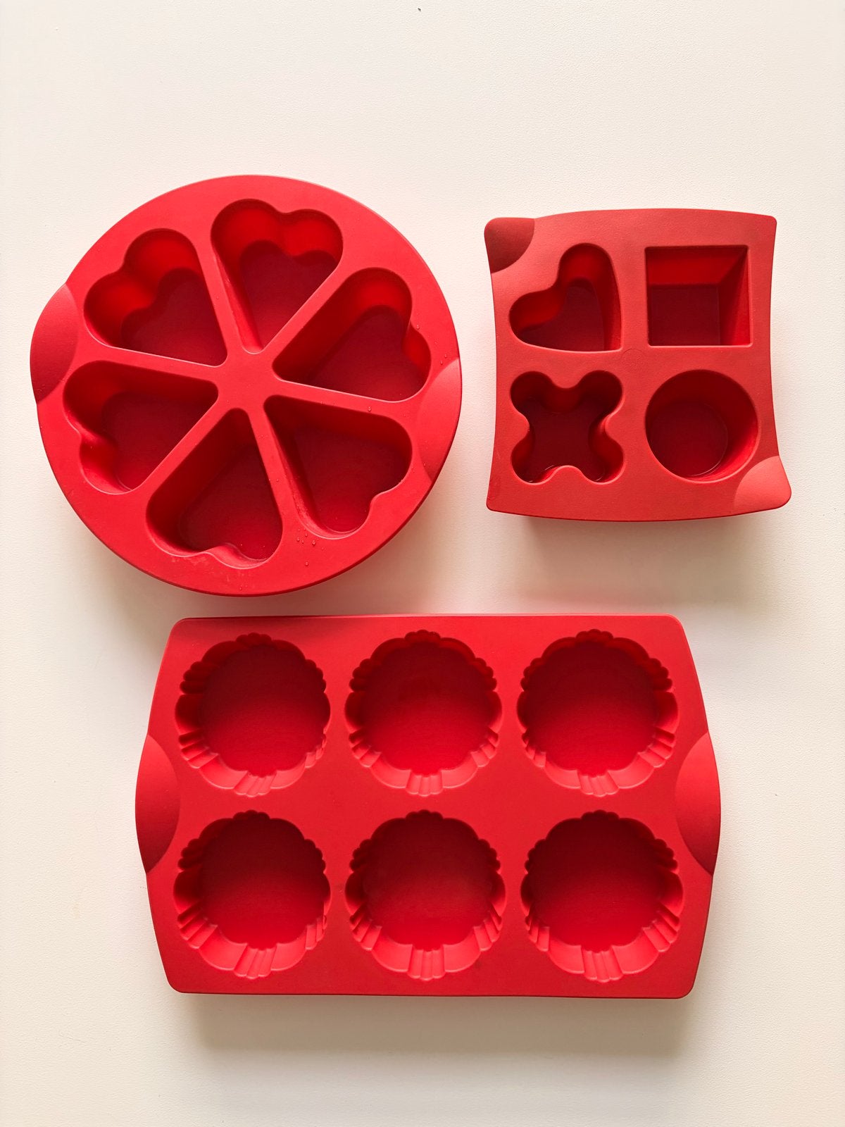Tupperware bakvormen 3 stuks rood - Zo goed als nieuw, Ophalen of Verzenden, Zo goed als nieuw, Rood, Overige typen