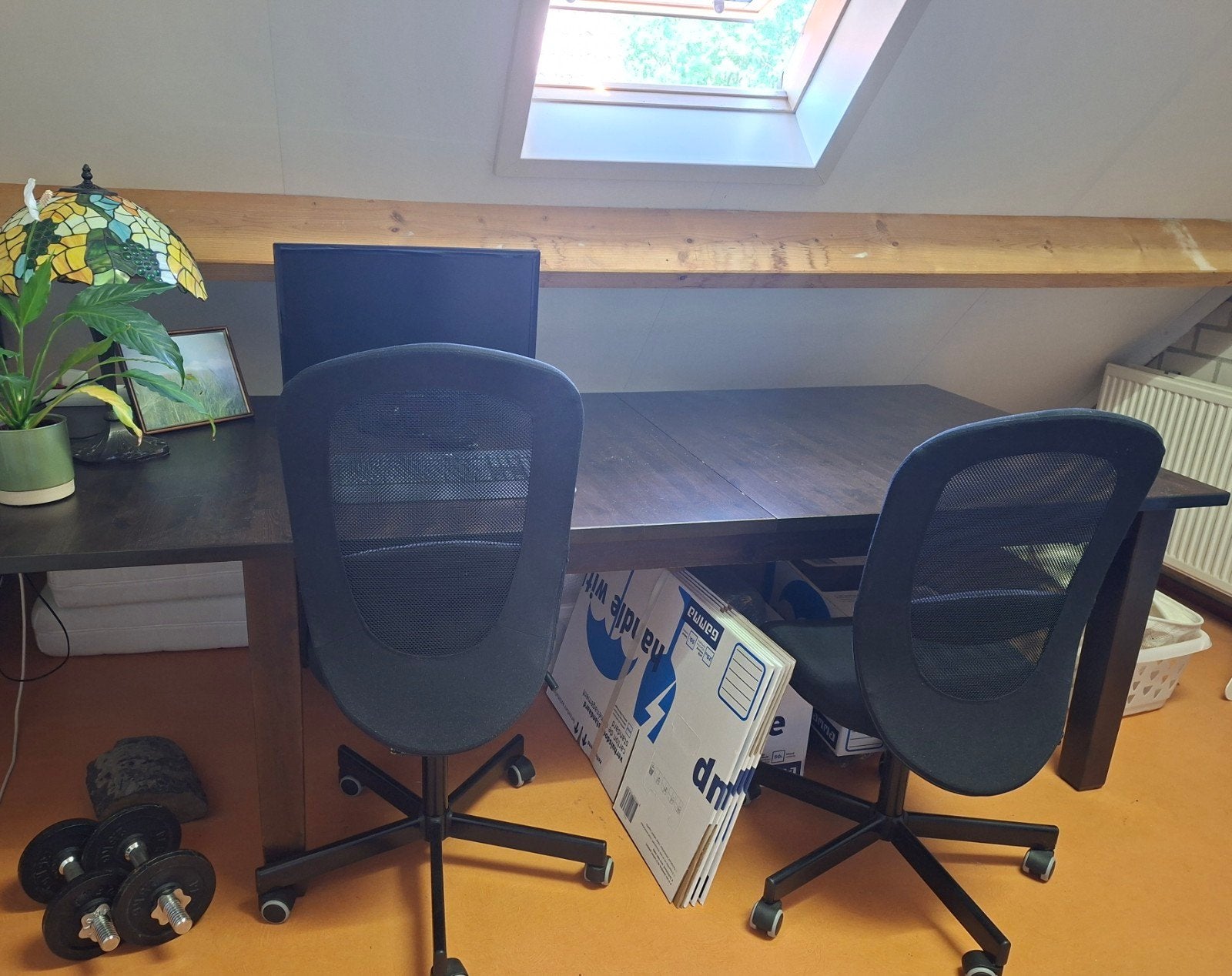 Houten (vuren) gelakte uitschuifbare eettafel, Huis en Inrichting, Bureaus, Ophalen, Gebruikt