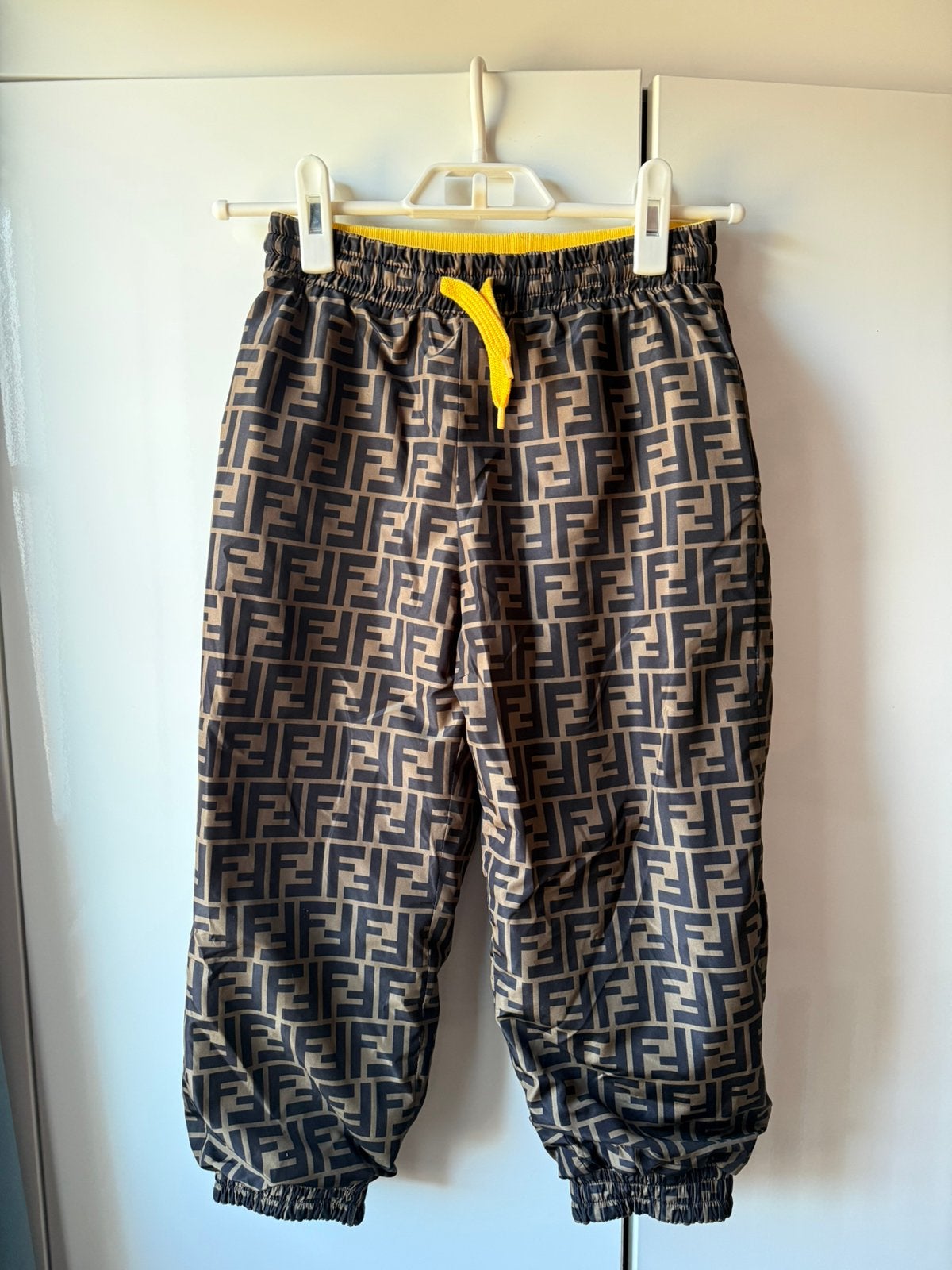 Fendi broek / Fendi joggingbroek origineel, Ophalen, Zo goed als nieuw