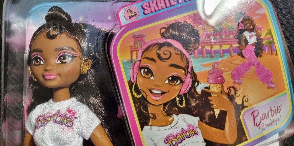 Barbie Dream Besties Skate Party "Brooklyn" Pop, Ophalen of Verzenden, Nieuw, Barbie