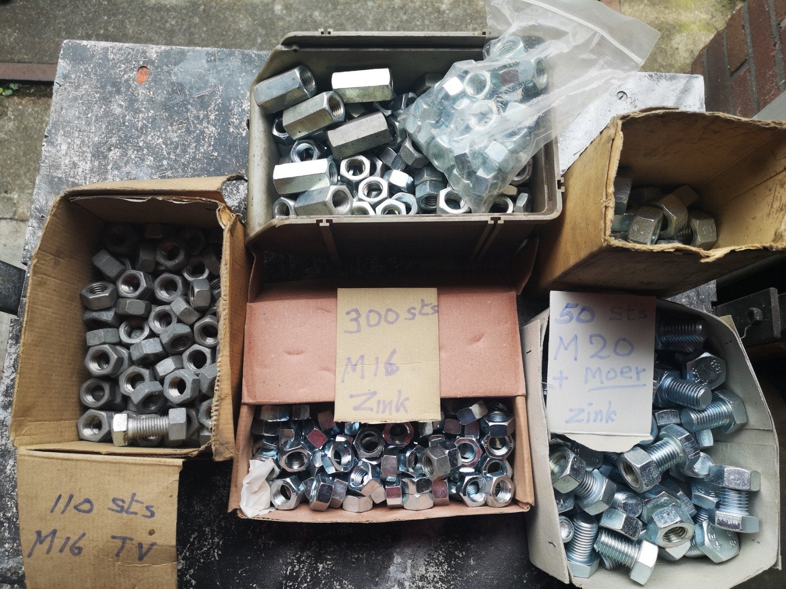 Partij Moeren en bouten, Ophalen, Nieuw, Minder dan 50 mm, Bouten of Moeren
