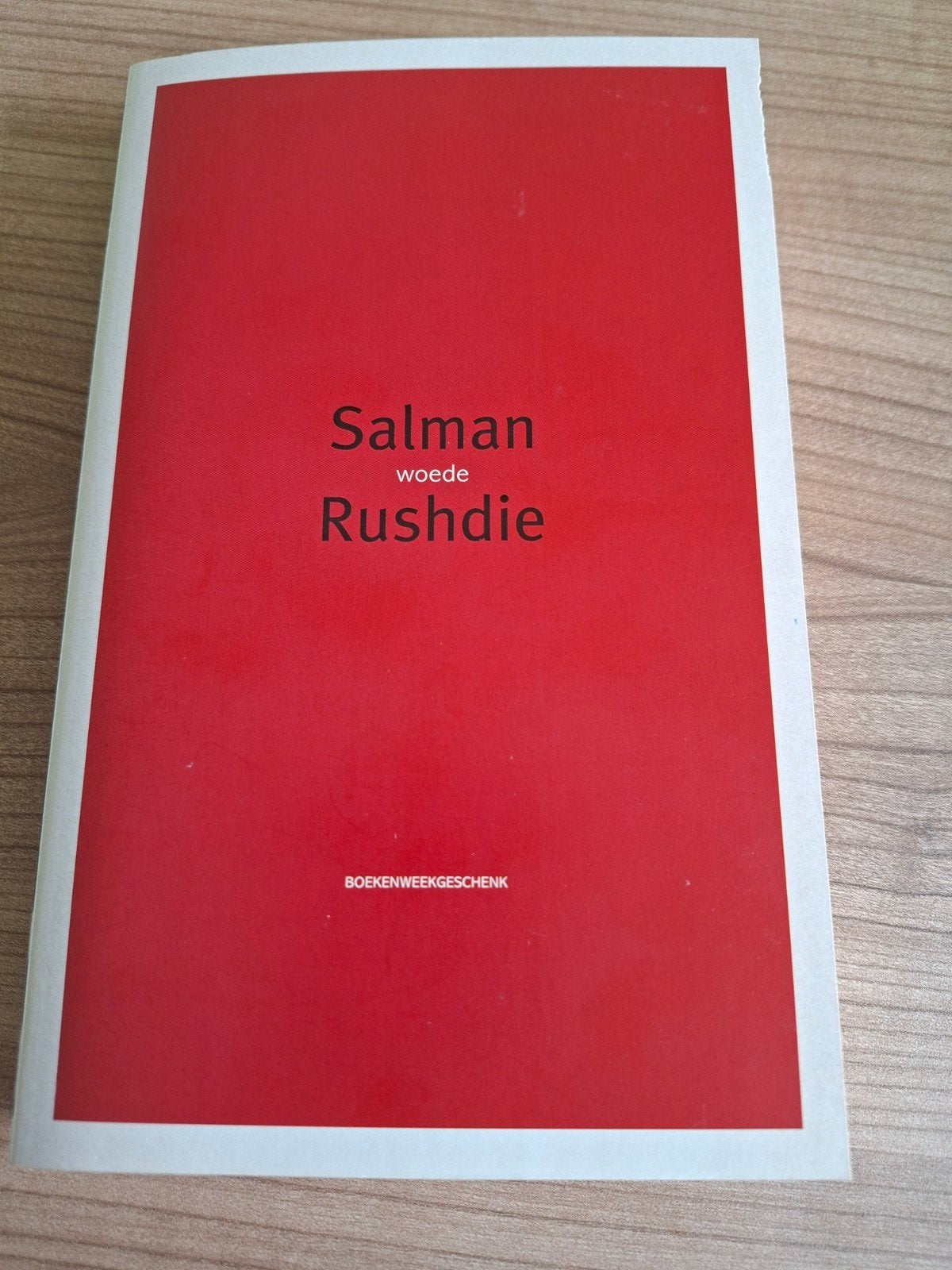 Woede - Salman Rushdie (Boekenweekgeschenk 2001), Boeken, Ophalen of Verzenden, Gelezen, Salman Rushdie