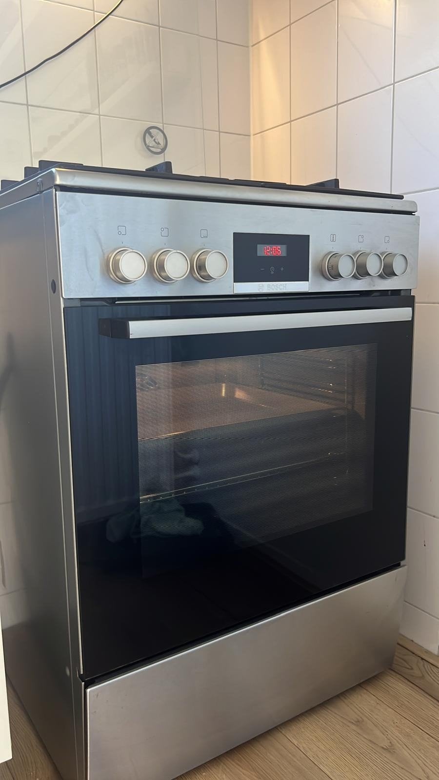 Bosch Fornuis, Gas, Vrijstaand, 85 tot 90 cm, 4 kookzones