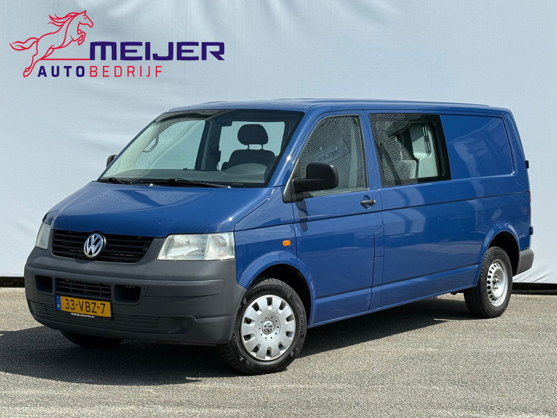 Volkswagen Transporter 2.5 TDI 340 Budgetline DC Dubbel Cabi, Auto's, Bestelauto's, Voorwielaandrijving, Stof, Gebruikt, Origineel Nederlands