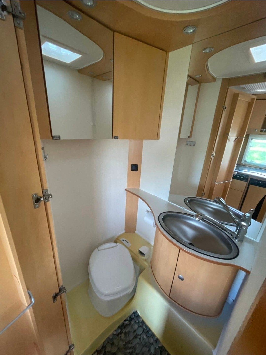 Foto 5 van Dethleffs Camper 510 V (mover, zakluifel, nieuwe koelkast)