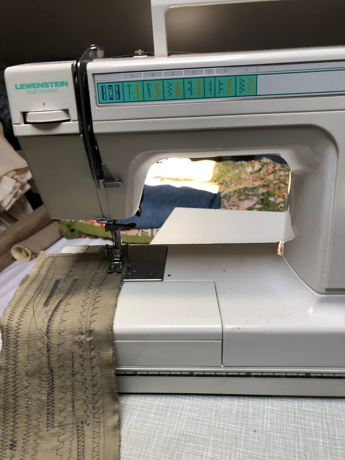 Naaimachine, Ophalen, Zo goed als nieuw, Naaimachine, Overige merken
