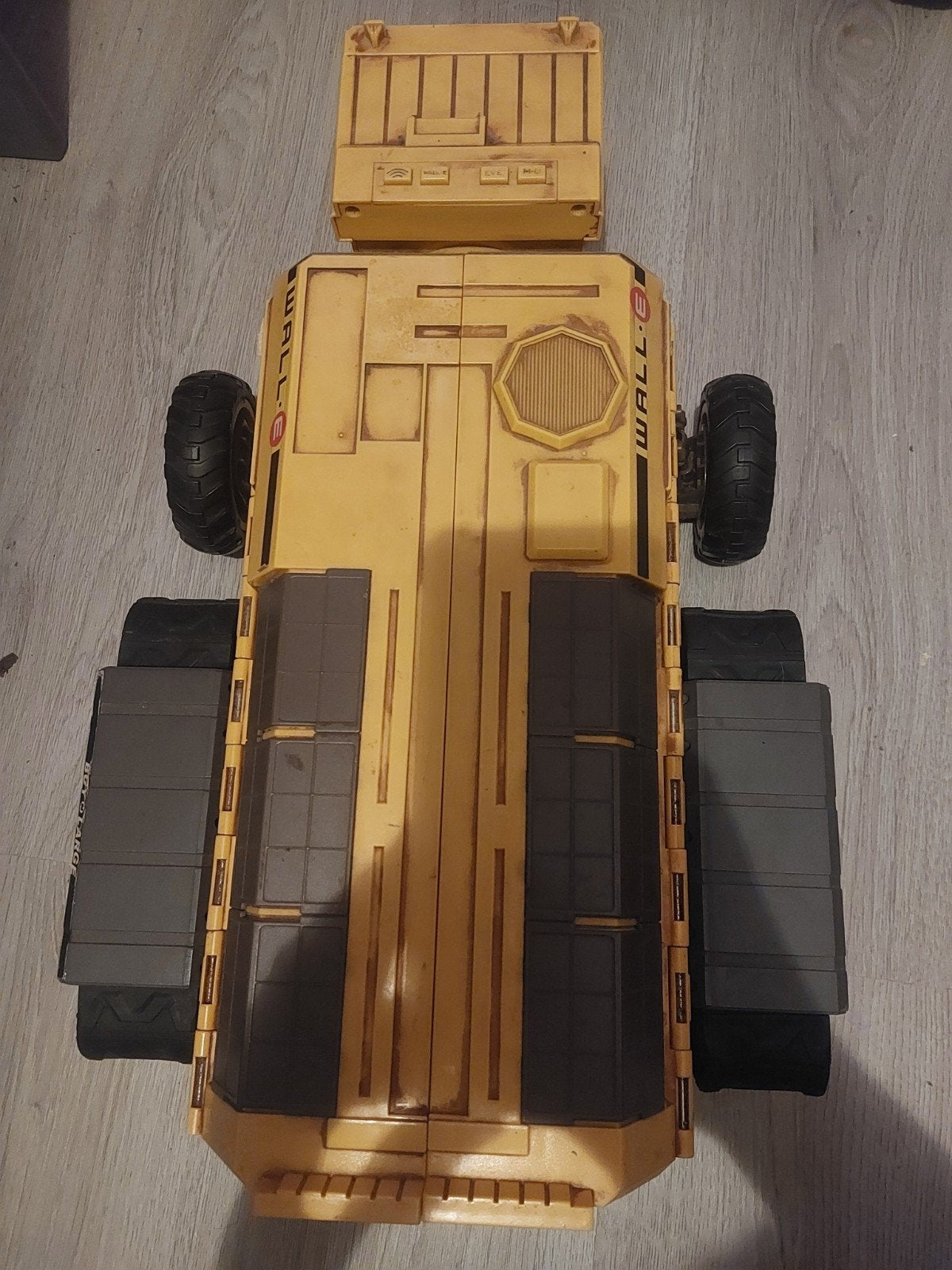 wall-e container thinkway toys met 16 wall-e figuurtjes, Ophalen of Verzenden, Gebruikt