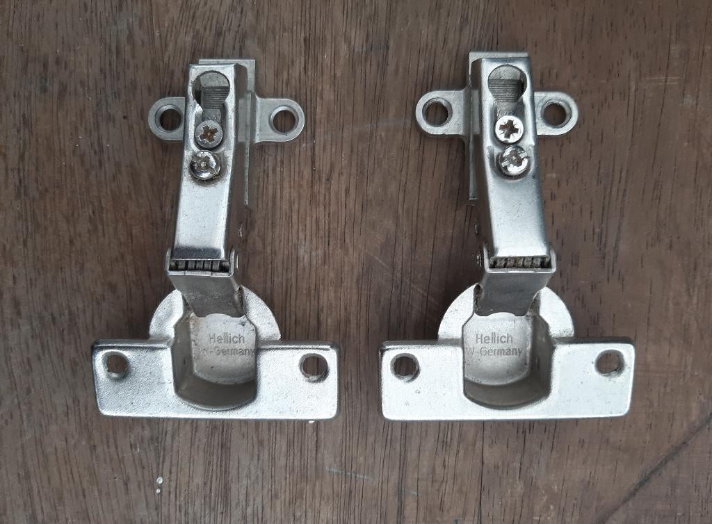 2x Hettich Kastscharnieren 1246, Ophalen, Zo goed als nieuw, Metaal