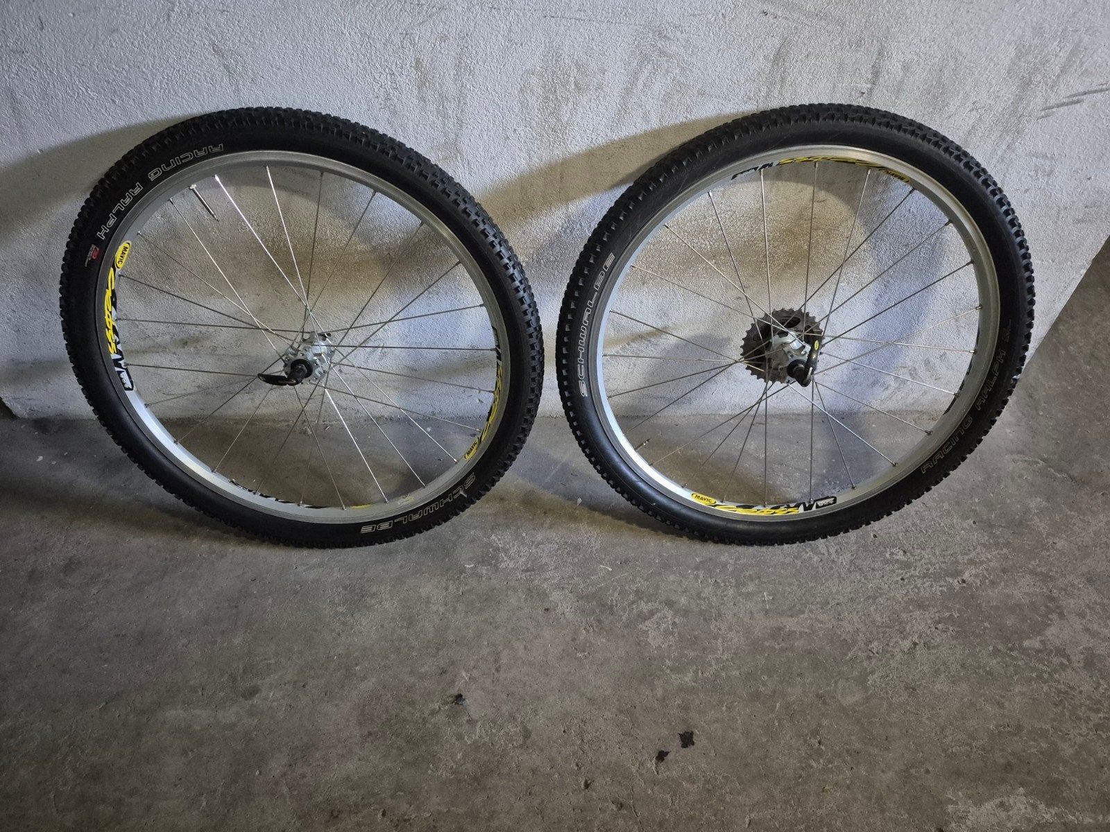 Mavic Crossmax 26 inch ATB wielen 8 speed met banden, Ophalen of Verzenden, Gebruikt