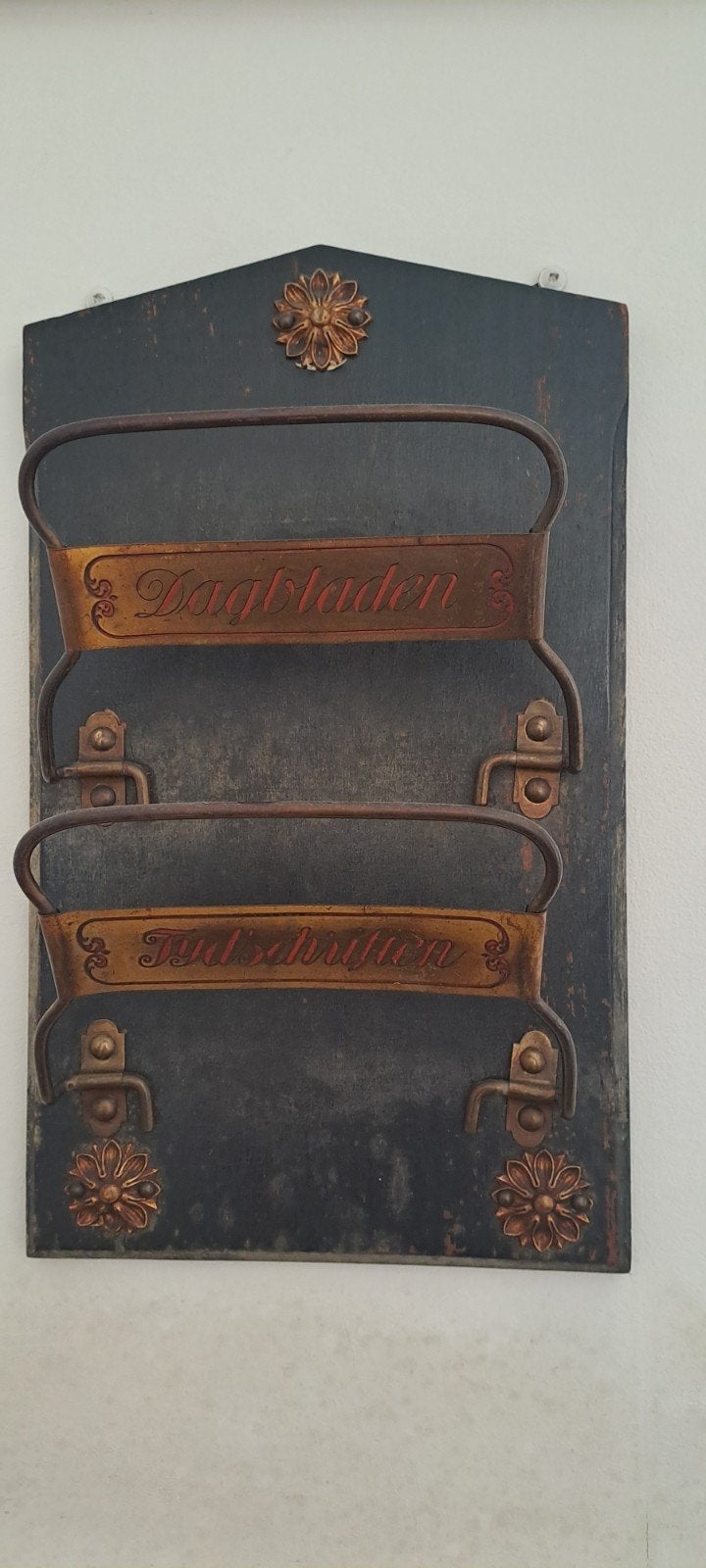 Krantenhanger antiek, Ophalen of Verzenden